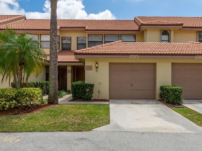 Luxury Townhouse for sale in Wellington, Florida