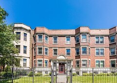 4007 N Kenmore Ave #1, Chicago, IL 60613