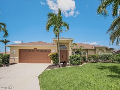 Well Maintained Pool Home in SW Cape Coral