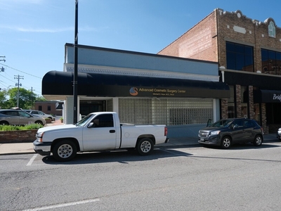 1011 S Main St, Hopkinsville, KY 42240 - Health Care for Sale