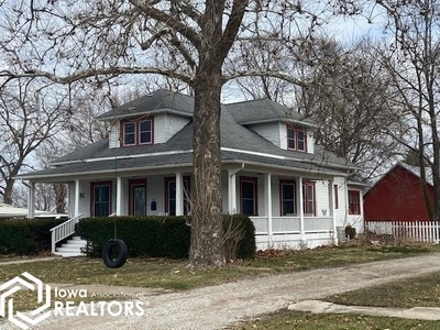 Home For Sale In Bloomfield, Iowa