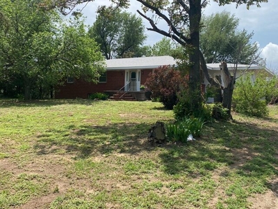 Home For Sale In Larned, Kansas