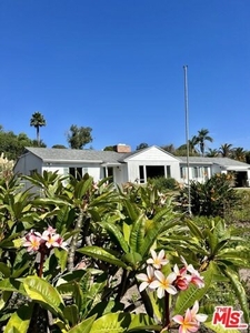 Home For Sale In Malibu, California