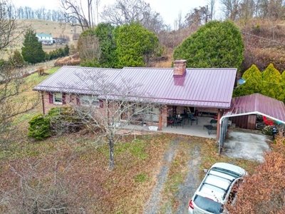 Home For Sale In Nickelsville, Virginia