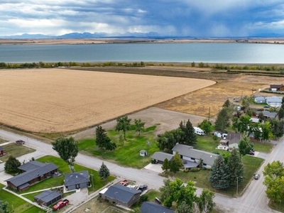 Home For Sale In Valier, Montana