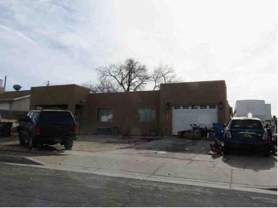 Foreclosure Single-family Home In Albuquerque, New Mexico