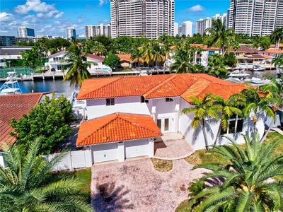 Luxury Villa for sale in North Miami Beach, Florida