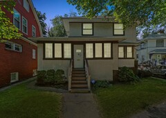7623 N Rogers Avenue, Chicago, IL 60626