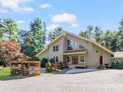 Luxury Detached House for sale in Freetown, Massachusetts
