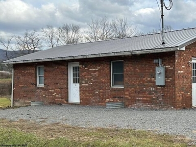Home For Sale In Elkins, West Virginia