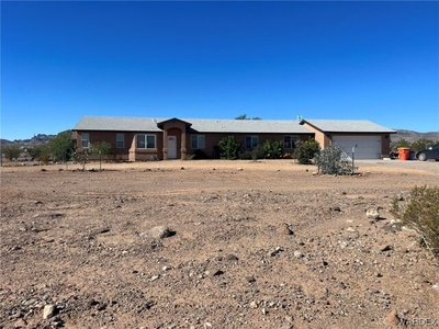 Home For Sale In Golden Valley, Arizona