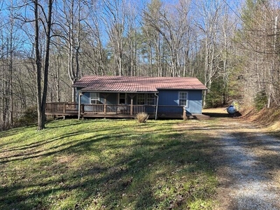 Home For Sale In Hartford, Tennessee