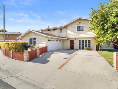 Home For Sale In Lomita, California