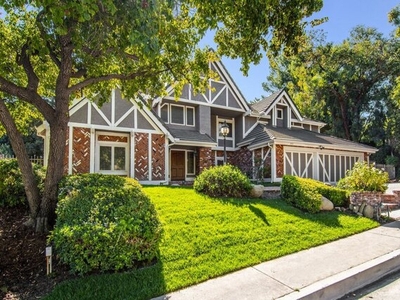 Home For Sale In Tarzana, California