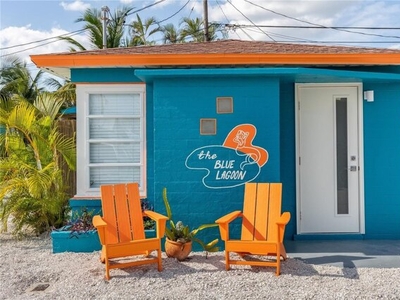 Home For Sale In Treasure Island, Florida