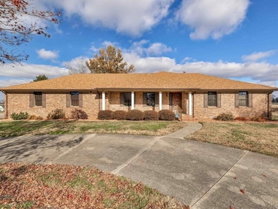 Home For Sale In Utica, Kentucky
