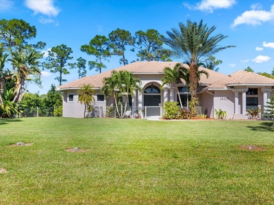 4 bedroom luxury Villa for sale in Loxahatchee Groves, Florida