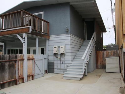 421 La Veta Ave APT A, Encinitas, CA 92024