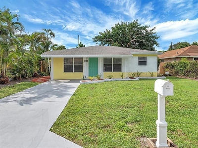 4882 Jefferson Rd, Delray Beach, FL 33445