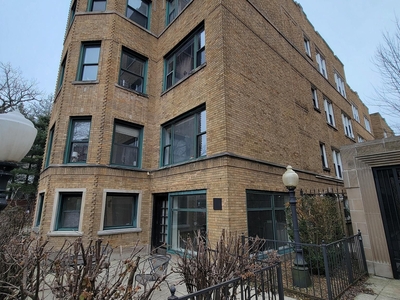 677 W Wrightwood Ave APT 1, Chicago, IL 60614