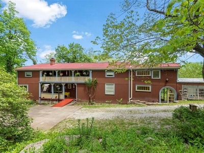 Home For Sale In Oak Ridge, Missouri
