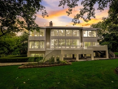 Home For Sale In Olympia Fields, Illinois