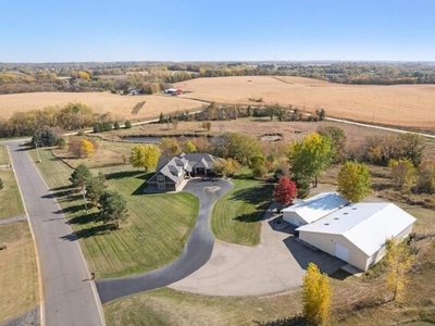 Home For Sale In Prior Lake, Minnesota