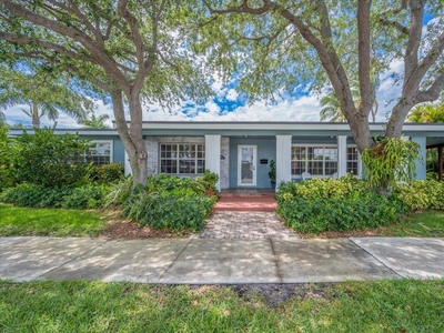 2201 N Lakeside Drive, Lake Worth Beach, FL, 33460 | 2 BR for rent, single-family rentals