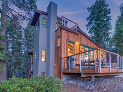 Luxury Detached House for sale in Tahoma, United States