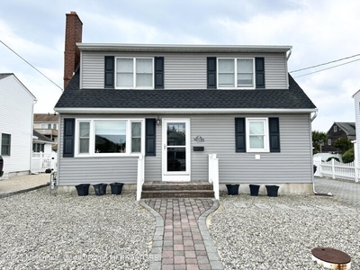 Home For Rent In Beach Haven, New Jersey