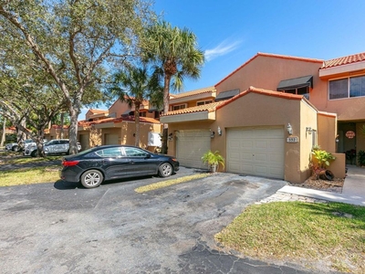 3 bedroom luxury Townhouse for sale in Plantation, Florida