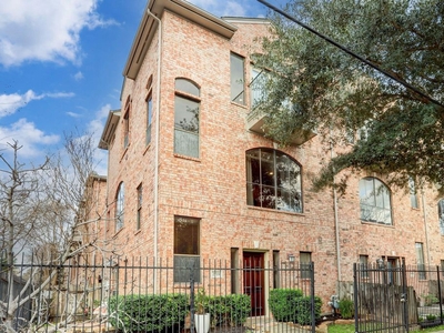 4 room luxury Townhouse for sale in Houston, Texas