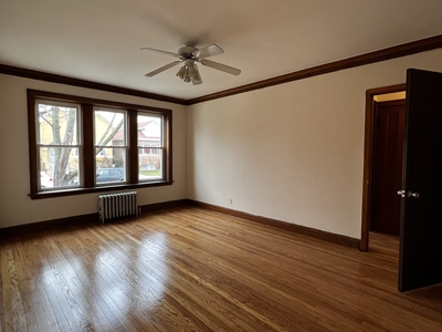 5351 W Oakdale Ave, Chicago, IL 60641 - Apartment for Rent