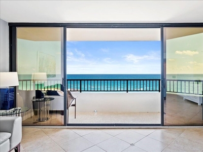Luxury apartment complex for sale in Juno Beach, United States