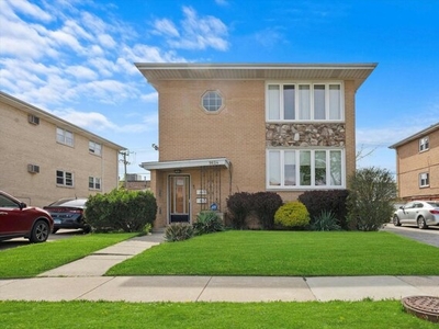 Home For Sale In Oak Lawn, Illinois