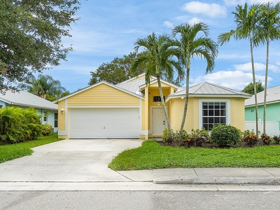110 Old Jupiter Beach Road, Jupiter, FL, 33477 | 3 BR for rent, single-family rentals