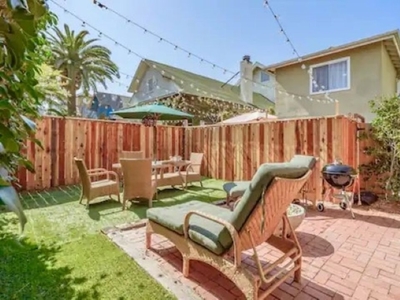 35 1/2 DUDLEY AVE, VENICE, CA, 90291 | 3 BR for rent, rentals
