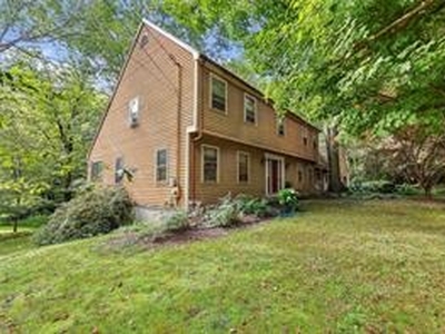 44 Red Fox, Trumbull, CT, 06611 | 4 BR for sale, single-family sales