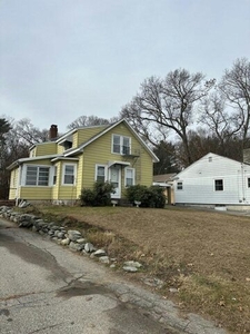 Home For Rent In Taunton, Massachusetts