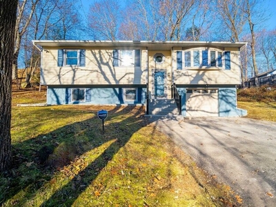 Home For Sale In Beacon, New York