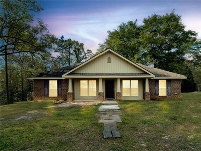 Home For Sale In Chunchula, Alabama