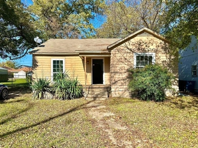 Home For Sale In Denison, Texas