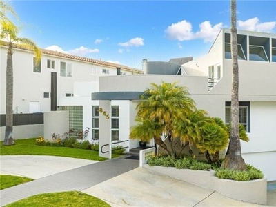 Home For Sale In Manhattan Beach, California