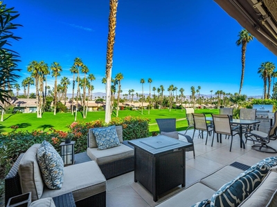 3 bedroom luxury Apartment for sale in Palm Desert, California