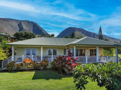 Luxury 2 bedroom Detached House for sale in Lahaina, Hawaii