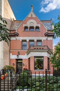 Luxury 5 bedroom Detached House for sale in Chicago, United States
