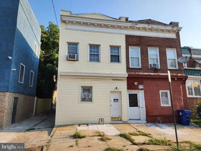 5 bedroom, Baltimore MD 21217