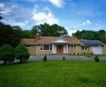 7 bedroom, Middletown NY 10940