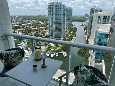 2 bedroom luxury Apartment for sale in Sunny Isles Beach, Florida