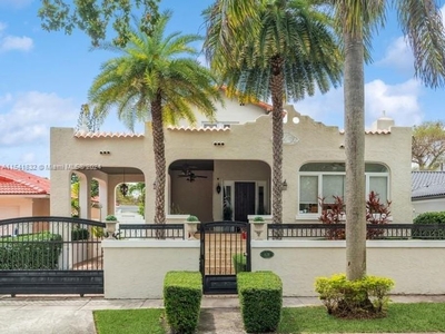 3 bedroom luxury Villa for sale in Miami, Florida